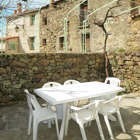 A Pergola 100s *